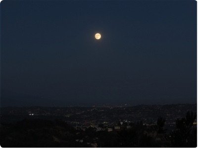LosAngeles teljes holdfogyatkozasra varva